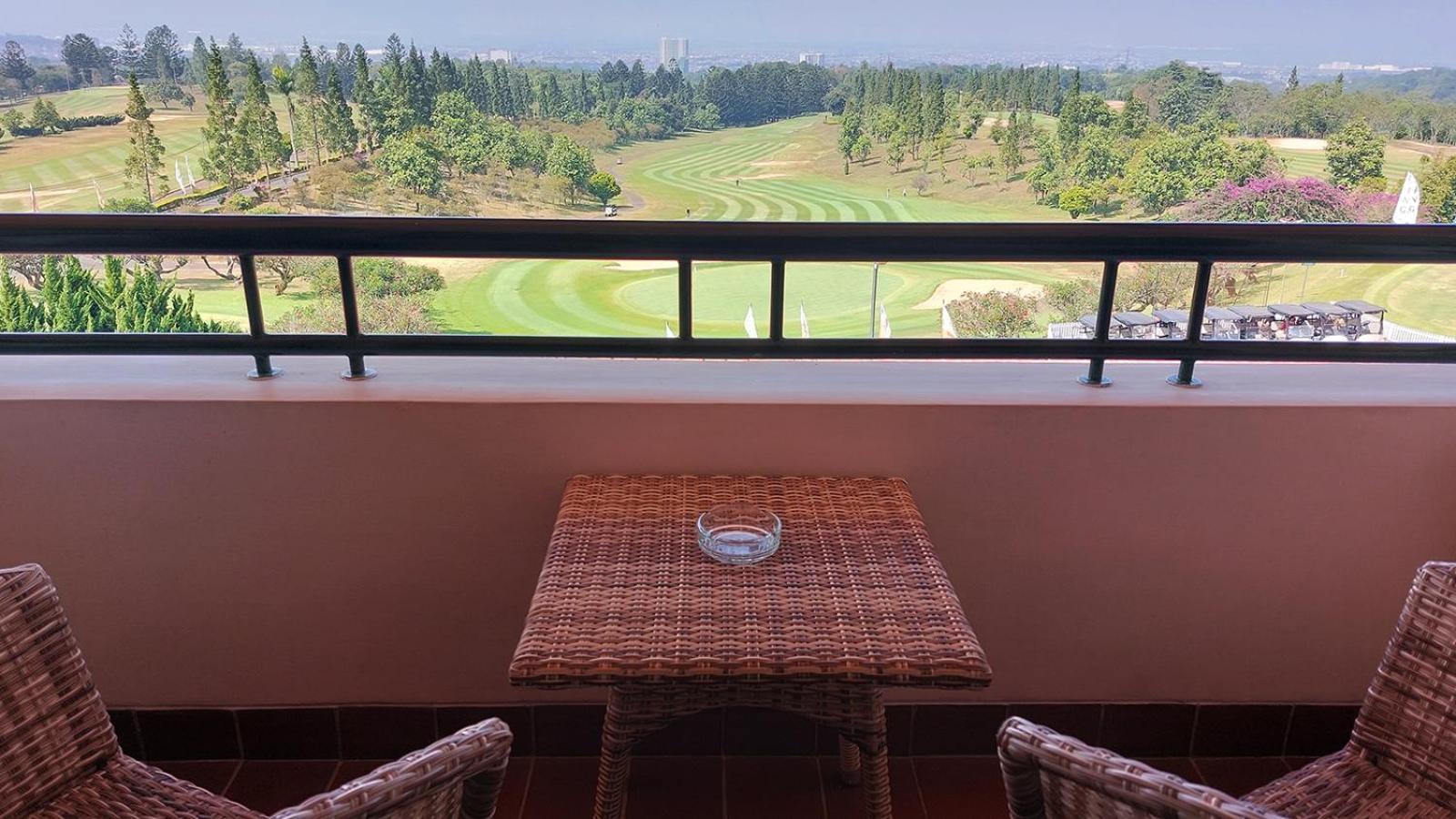 Jatinangor National Golf & Resort Buitenkant foto